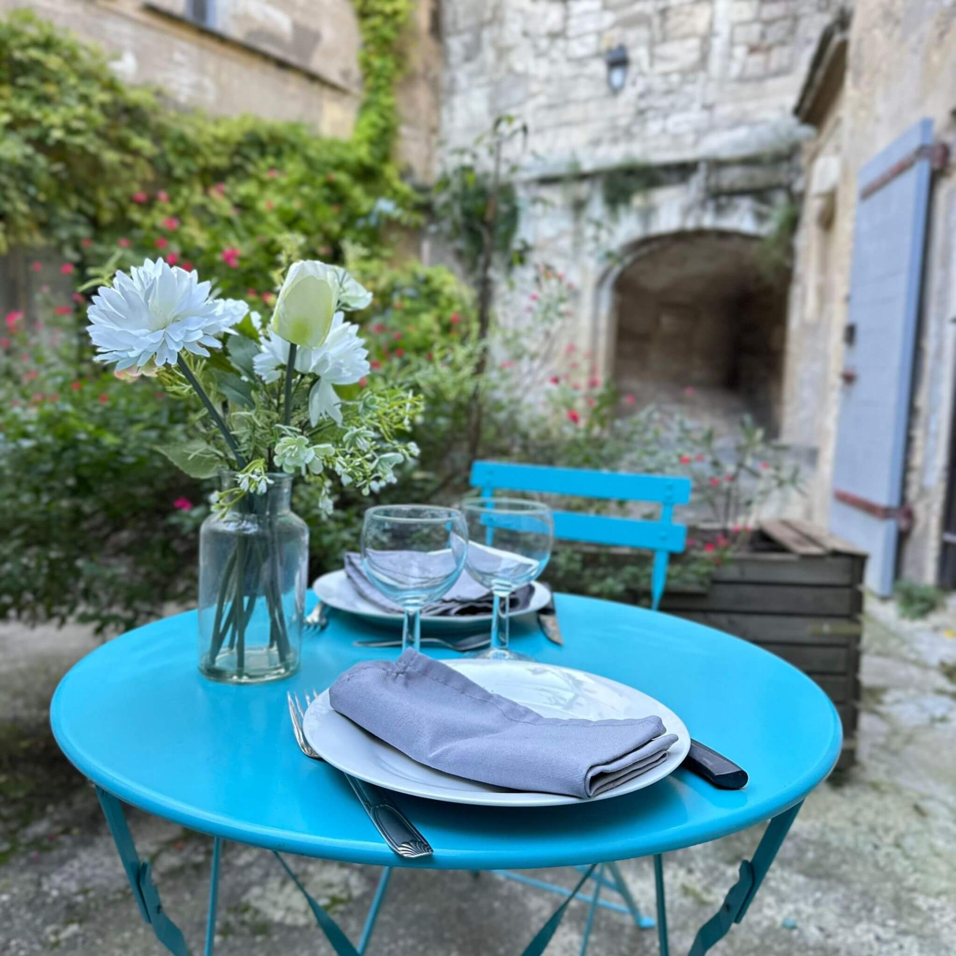 Aperçu du charme et de l’atmosphère d’une maison de vacances à Arles